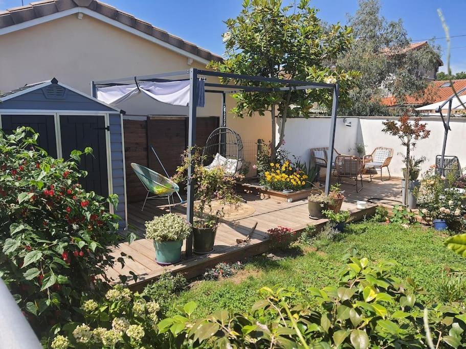 Appartamento Chez Helene Bordeaux Esterno foto